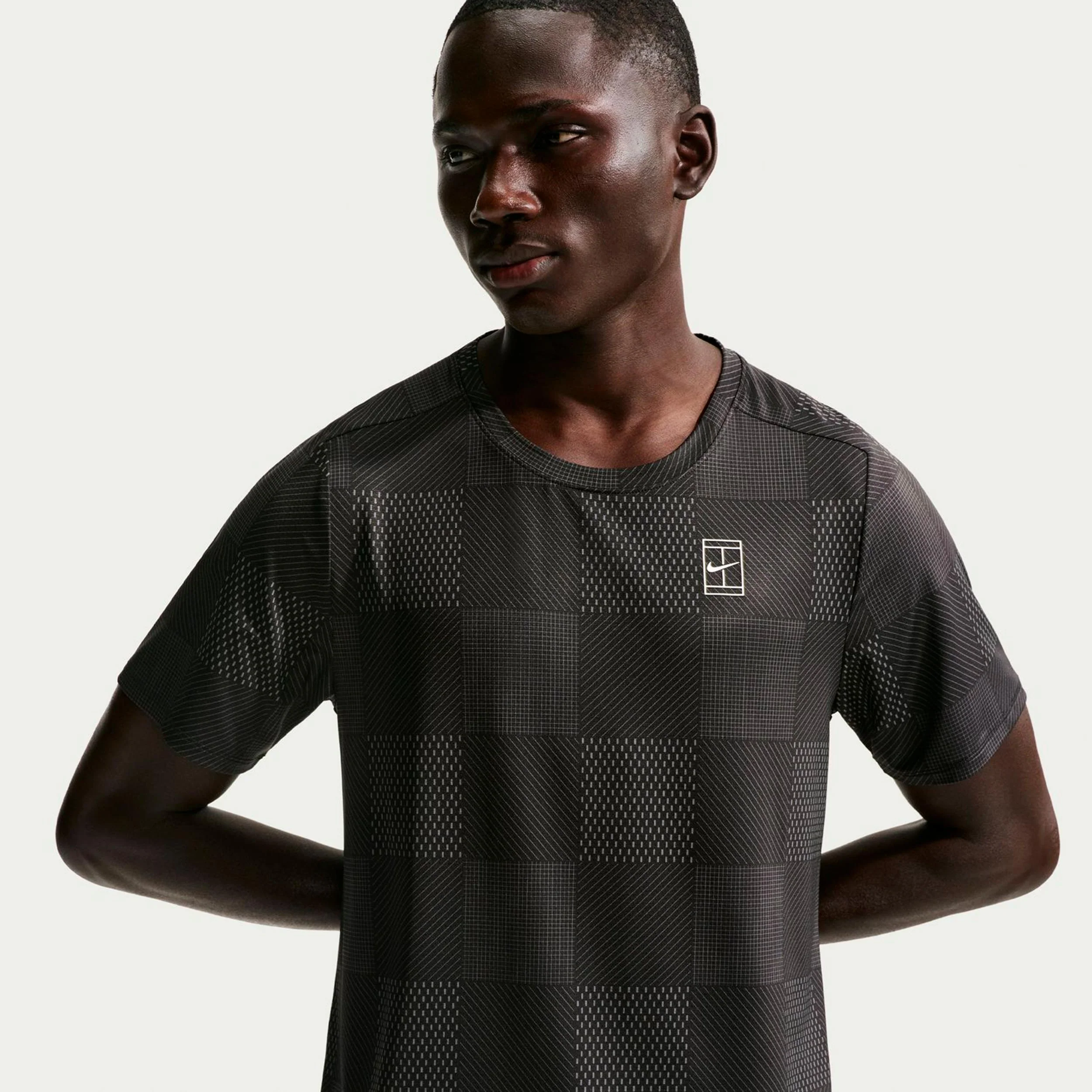 Court Dri-Fit Advantage Koszulka Mężczyźni-czarny