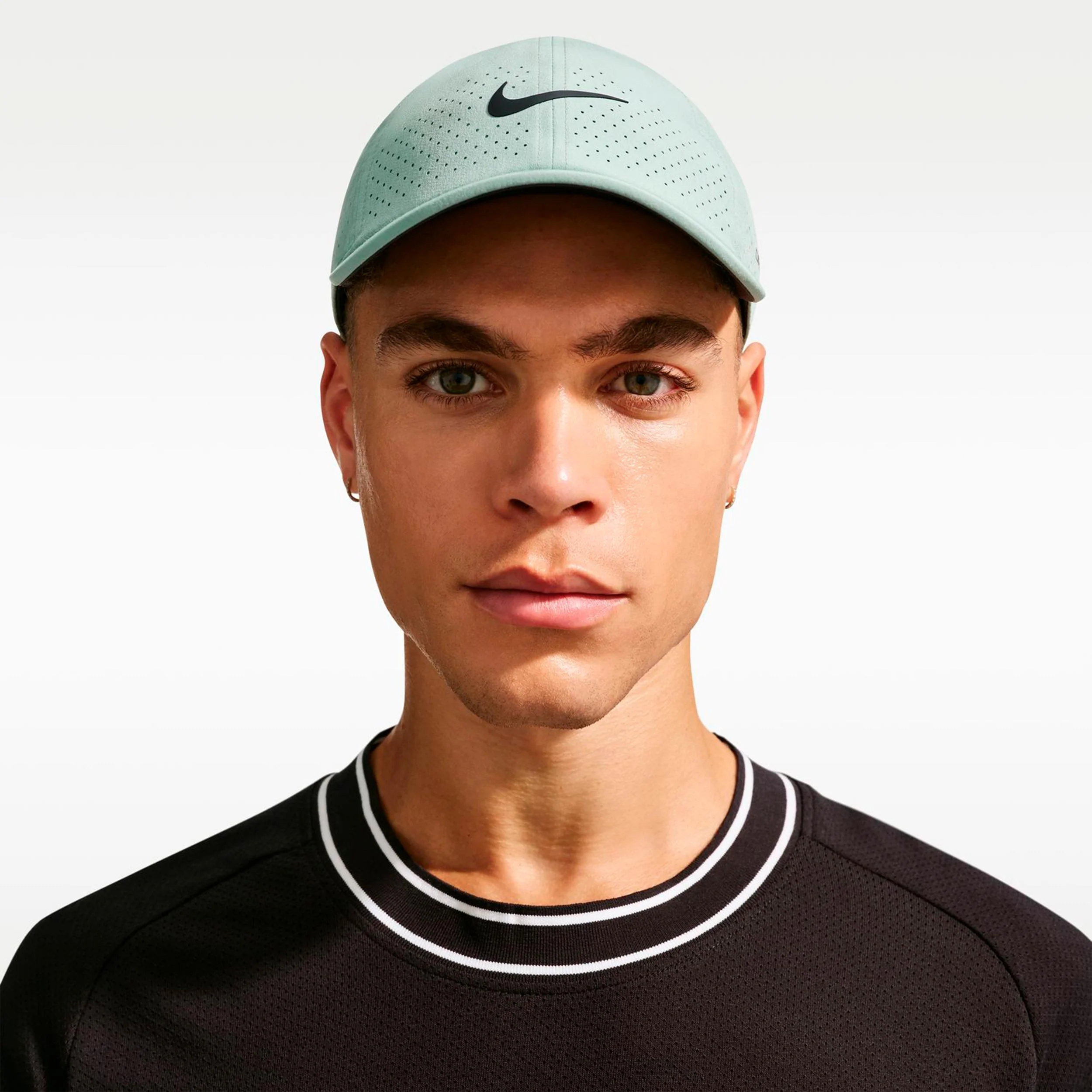 Dri-Fit Advantage Club Czapka Unisex - złamana biel, czarny
