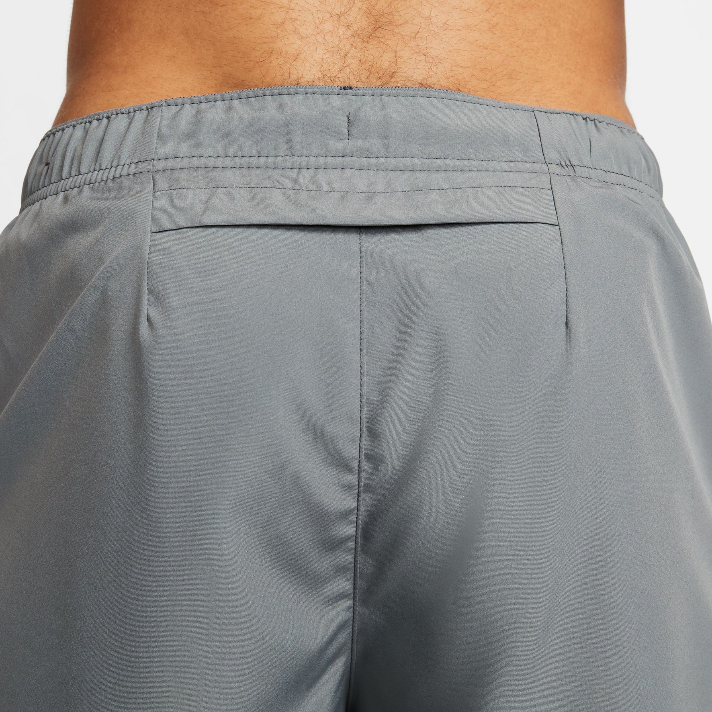 Dri-Fit Dri-Fit Challenger 7in Unlined Versatile Szorty Mężczyźni - szary, - Image 9