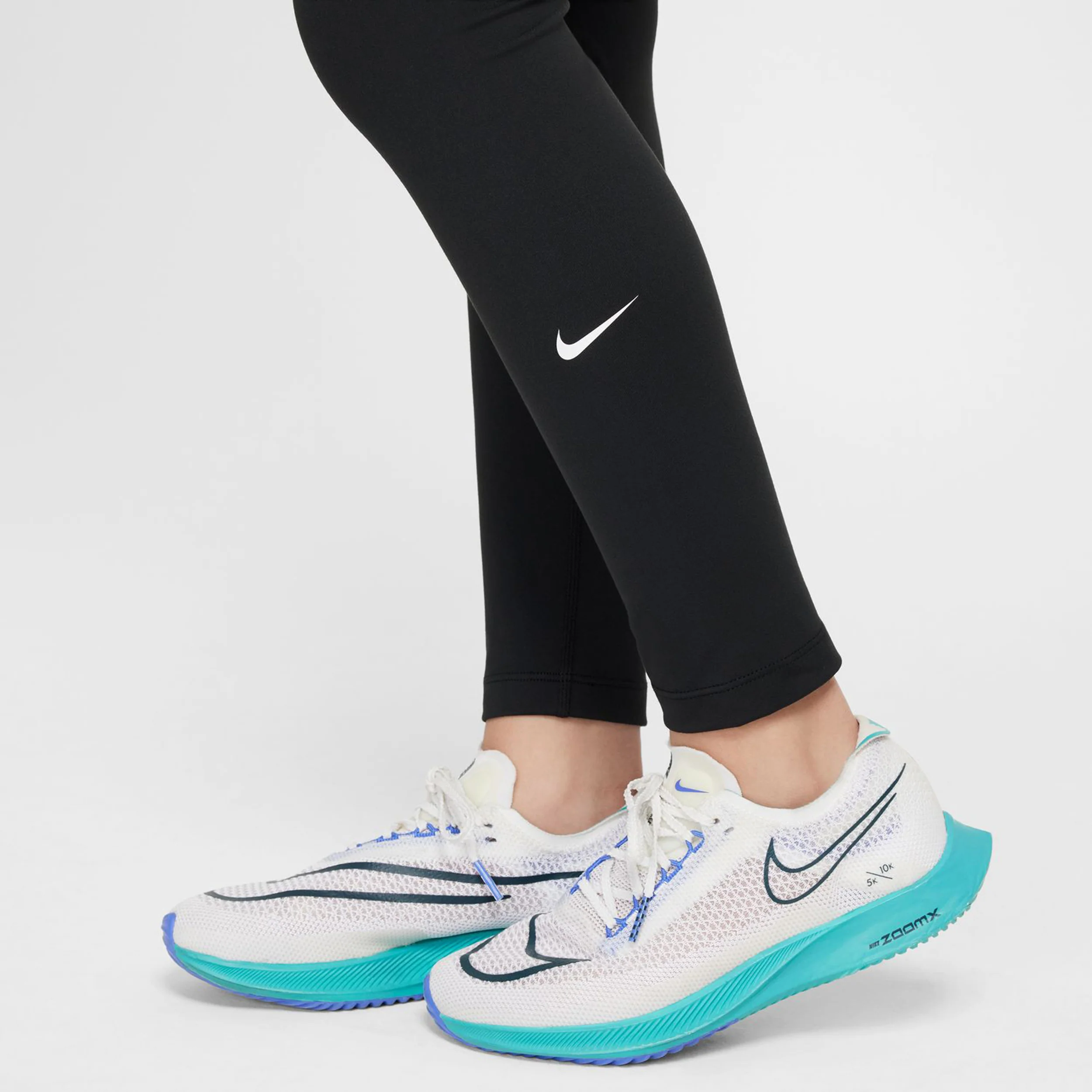 Dri-Fit One Getry Dziewczynki-Czarny,Biały - Image 6