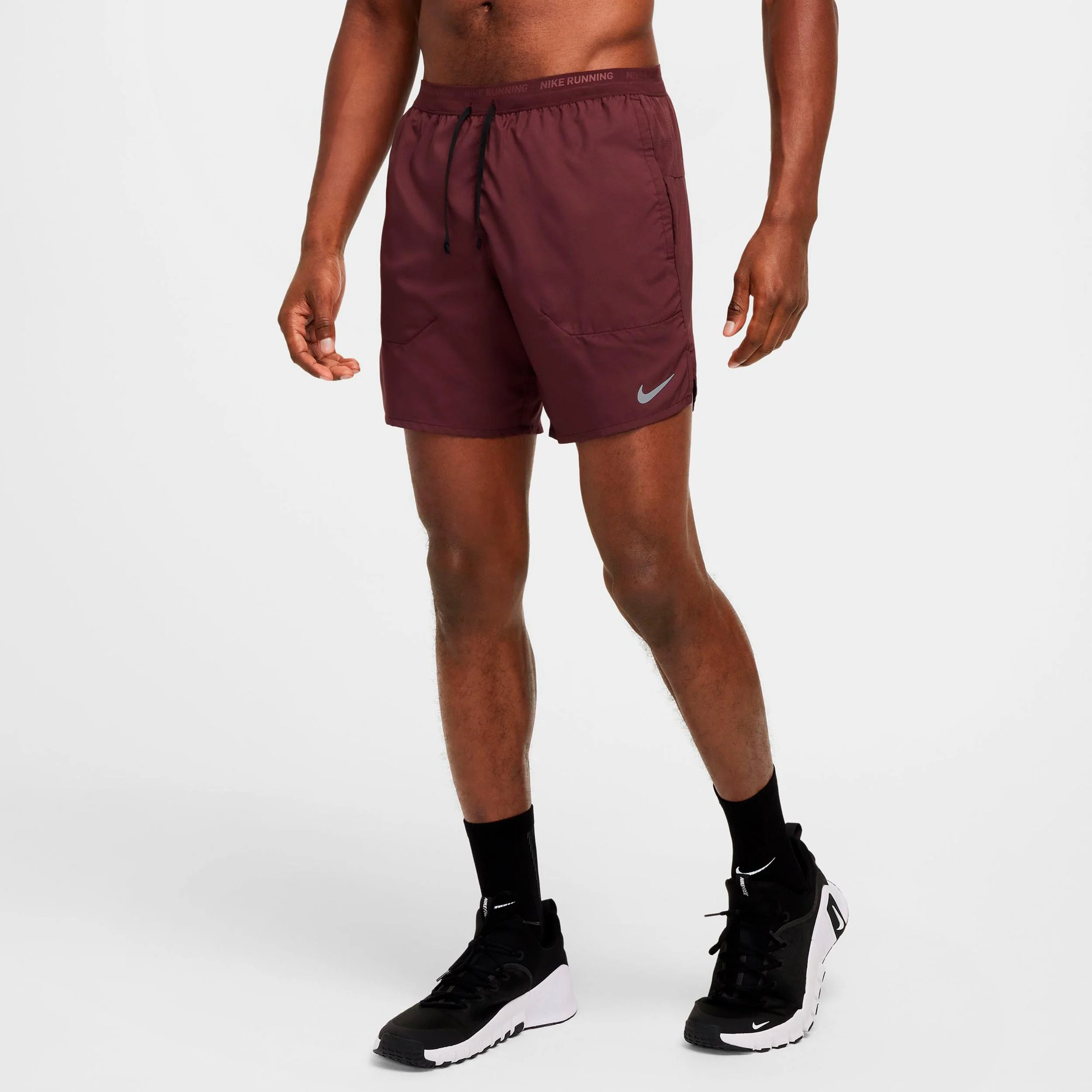 Dri-Fit Stride 7in Brief-Lined Szorty - ciemnoczerwony, czarny - Image 2