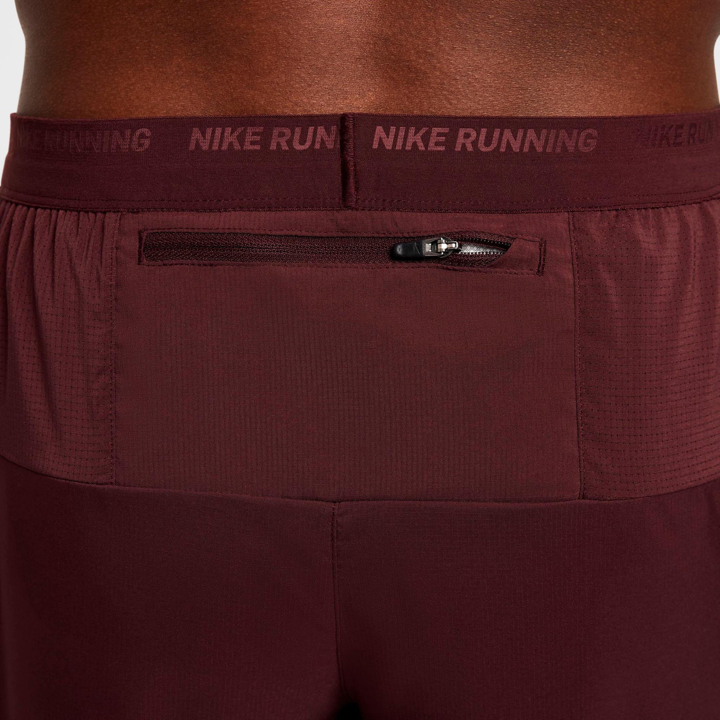 Dri-Fit Stride 7in Brief-Lined Szorty - ciemnoczerwony, czarny - Image 6