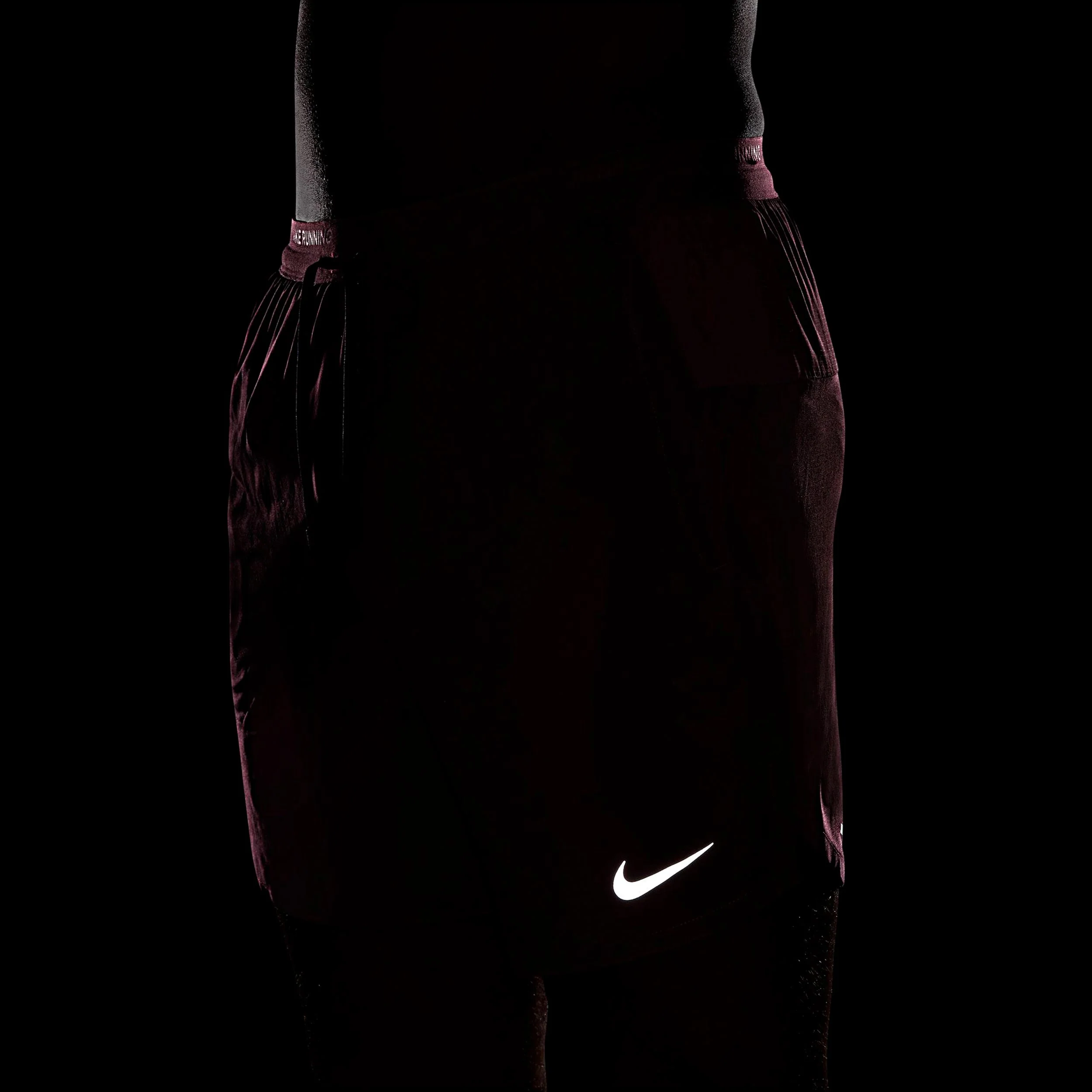 Dri-Fit Stride 7in Brief-Lined Szorty - ciemnoczerwony, czarny - Image 8