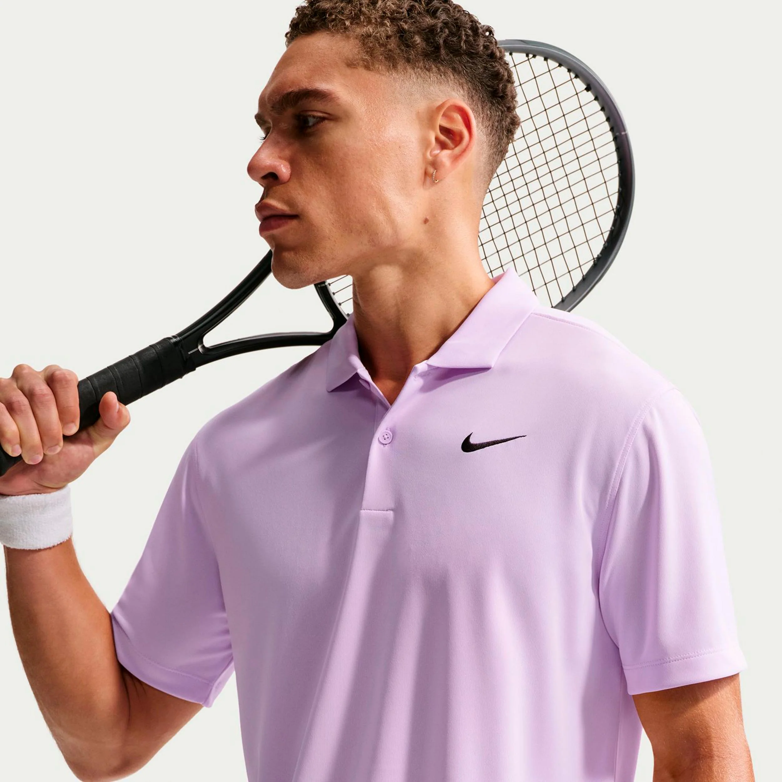 Dri-Fit Victory Court Solid Polo Mężczyźni - liliowy, czarny - Image 4